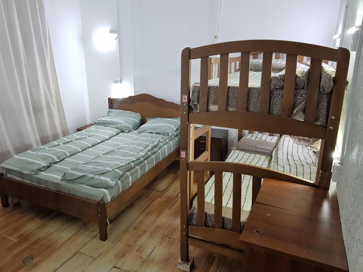 Backpackers Hostel Тбилиси Экстерьер фото