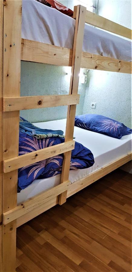 Backpackers Hostel Тбилиси Экстерьер фото
