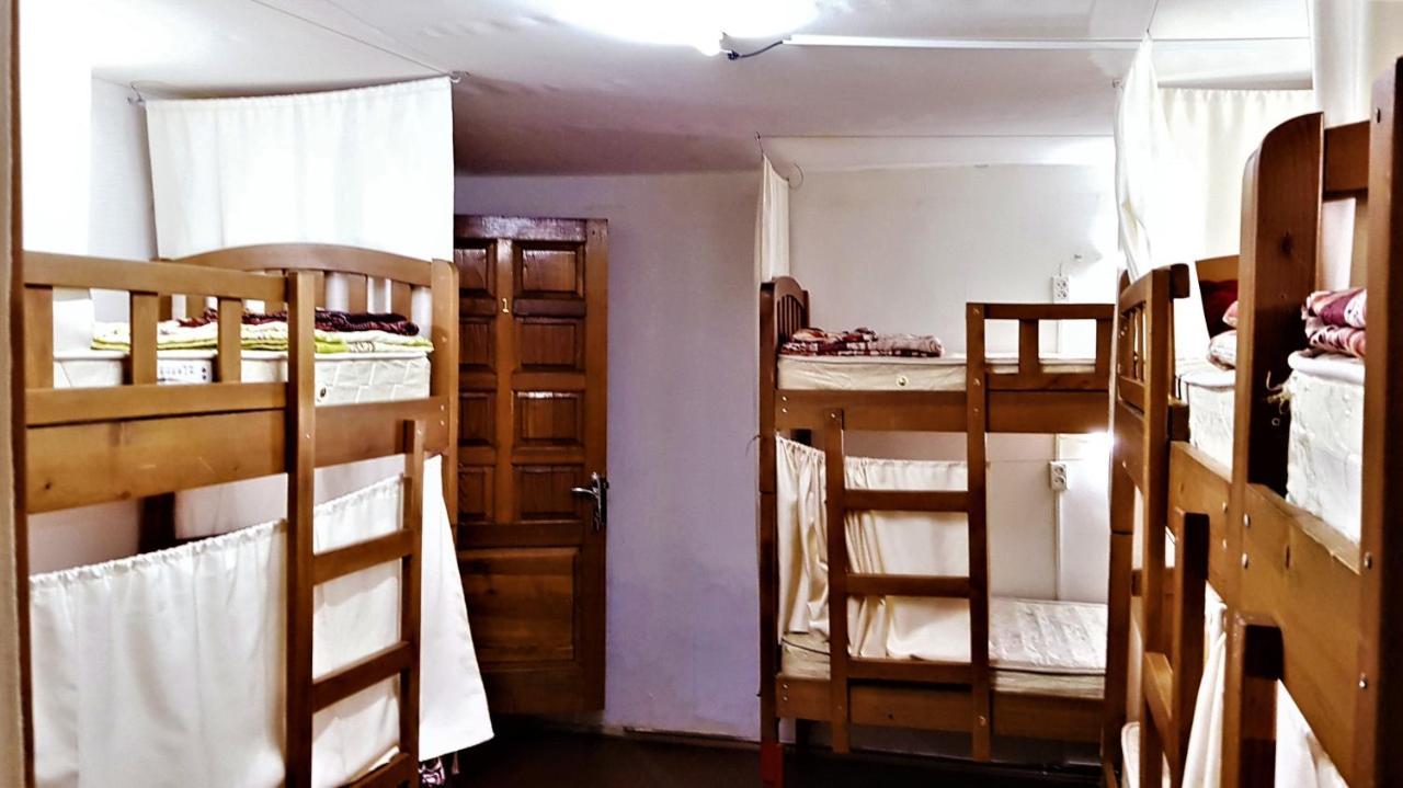 Backpackers Hostel Тбилиси Экстерьер фото